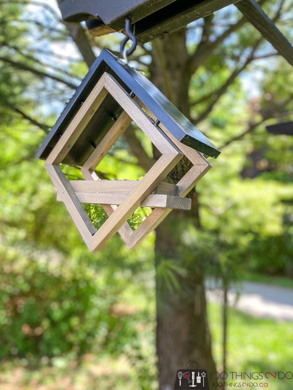 modern bird feeder, DIY bird feeder, bird feeder building plans